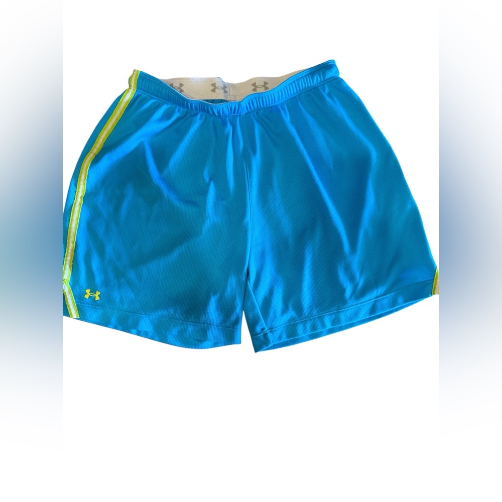 ✨Under Armour Women’s Turquoise Shorts with Neon Yellow Trim Sz S